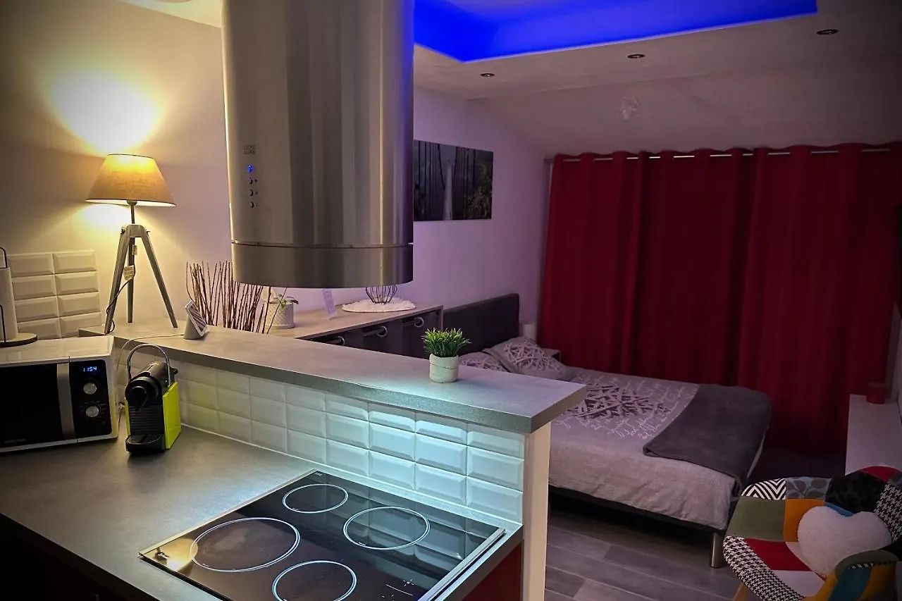 Studio Independant Pa Ni Pwoblem Витроль 0*,